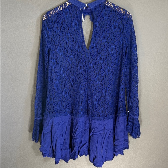 Free People Tell Tale Lace Tunic Royal Blue Size Medium - Picture 7 of 9